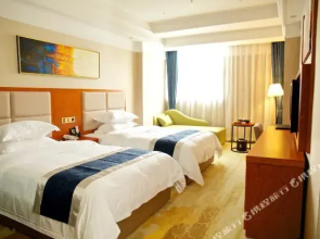 Haotian International Hotel (Qingyuan City Plaza Lianjiang Road)
