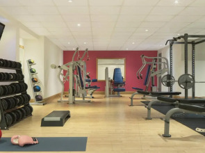 Отель The Dilly