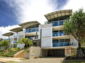 Aqua Promenade Beachfront Apartments