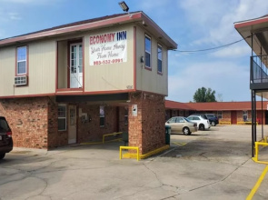 Economy Inn By OYO Lockport near Houma