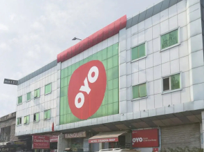 Oyo 4472 Hotel Chandra Deep