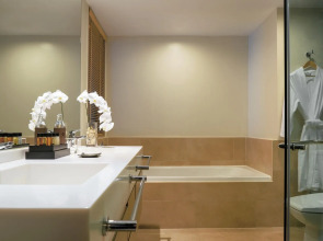 Avani Ratchada Bangkok Hotel