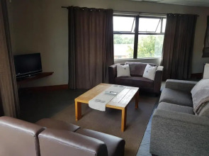 Stay@67 Apartments - Dullstroom