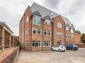 Roomspace Apartments -Swan House