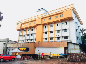 Kalluvalappil Holiday Inn