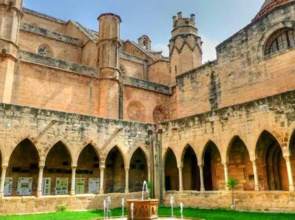 4 bedrooms appartement with city view terrace and wifi at Tortosa