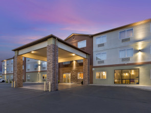 Best Western Plus The Four Corners Inn