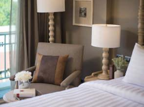 Casa Vimaya Riverside