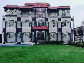 OYO 80681B City Palace