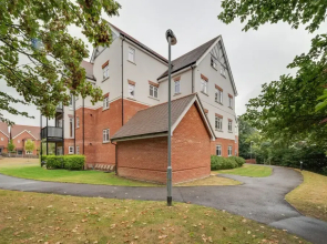 NEW 2BD Flat Great Location Heart of Maidenhead