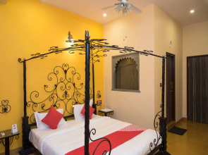 OYO 11544 Home Heritage Stay Near Lake Pichola