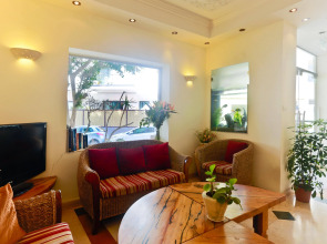 De La Mer Hotel - by Zvieli Hotels