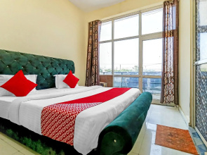 OYO 83506 Delhi Guest House