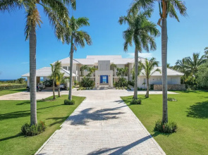 Stunning 6BR Villa With Ocean View in Cap Cana