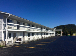 Super 8 by Wyndham Clearwater BC
