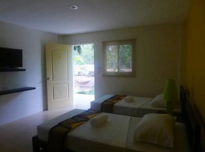 Jacana Bayside Bed and Breakfast