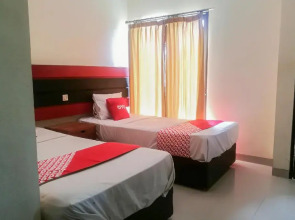 OYO 4012 Ari Beach Inn