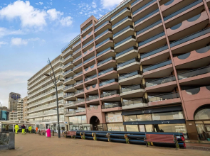 Welcoming apartment in Blankenberge with sea-views