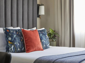 The Selwyn Hotel