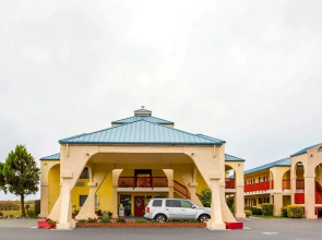 Quality Inn & Suites Redwood Coast