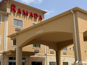 Ramada by Wyndham College Station