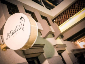Garni Hotel Le Petit Piaf