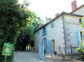 House With 2 Bedrooms in Puysserampion, With Wonderful City View, Pool