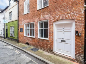 Goshawk 1 Bed Apartment In Ludlow Town Centre