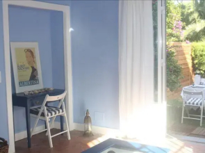 Blue Bird Cottage