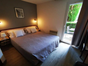 Le Pradet Hotel