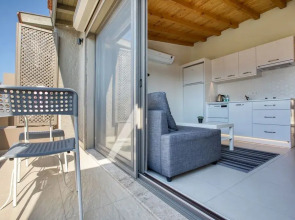 AEGEAN Apartments - Marina & Chios Island View