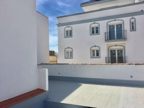 Tarifa Center House