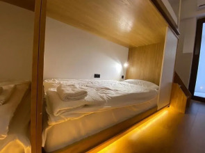 Отель The Tbilisi Pod