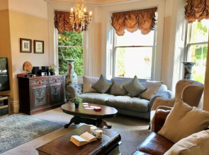 Quay Corner, 5 bed house, Christchurch Dorset