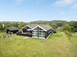 "Athisl" - 800m from the sea in Djursland and Mols