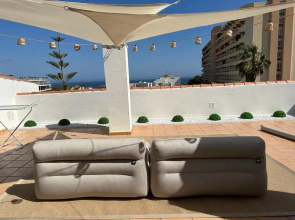 2 bed Penthouse with Sea View