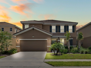 5 Bedrooms / 4.5 Bathrooms / Solterra (5272 OA), Davenport, US