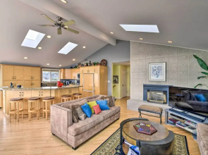 Anacortes Paradise Vacation Rental w/ Water Views!