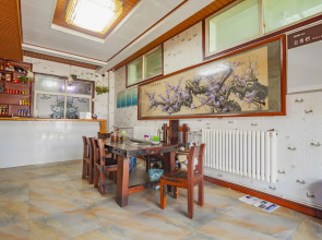Binghua Hotel