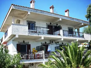 Alexandros Maisonettes & Apartments