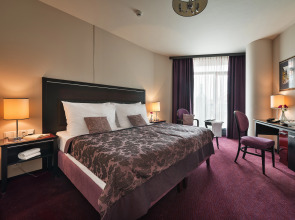 EA Embassy Prague Hotel