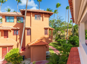 Cozy 3-Bedroom Apartment with Pool Access near Bavaro Beach