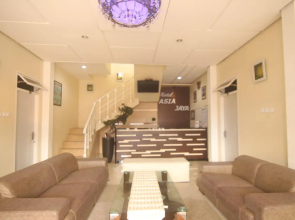 Asia Jaya by Lakers Hotel