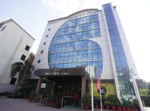 Hotel AVN Grand