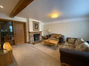 Mulberry Cottage near Goodwood