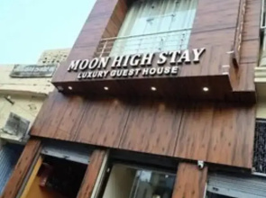 Moon High Stay