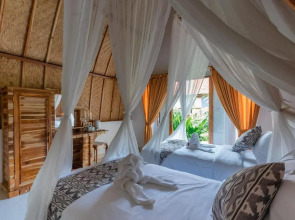 Penida Sunset Ocean View Bungalows