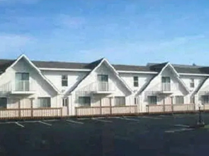 Bridge View Motel & Condo's