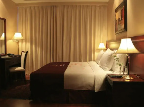 Trianon Royal Hotel