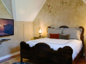 Harvey House Bed & Breakfast